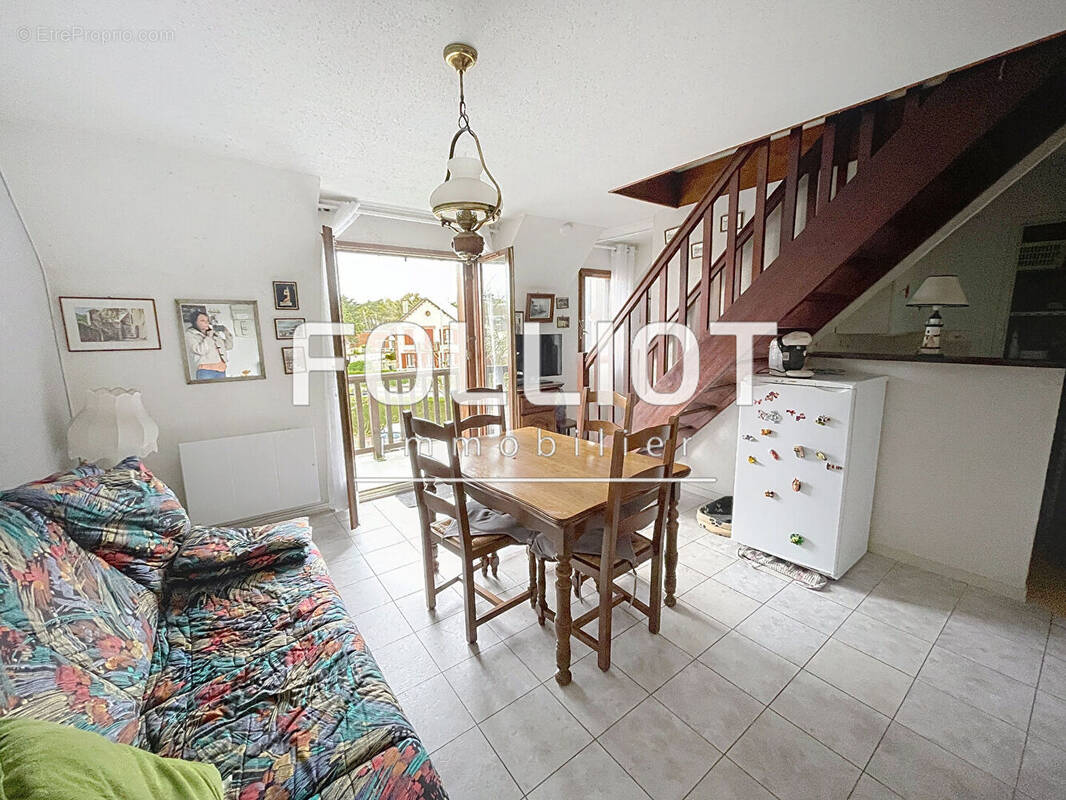 Appartement à VARAVILLE