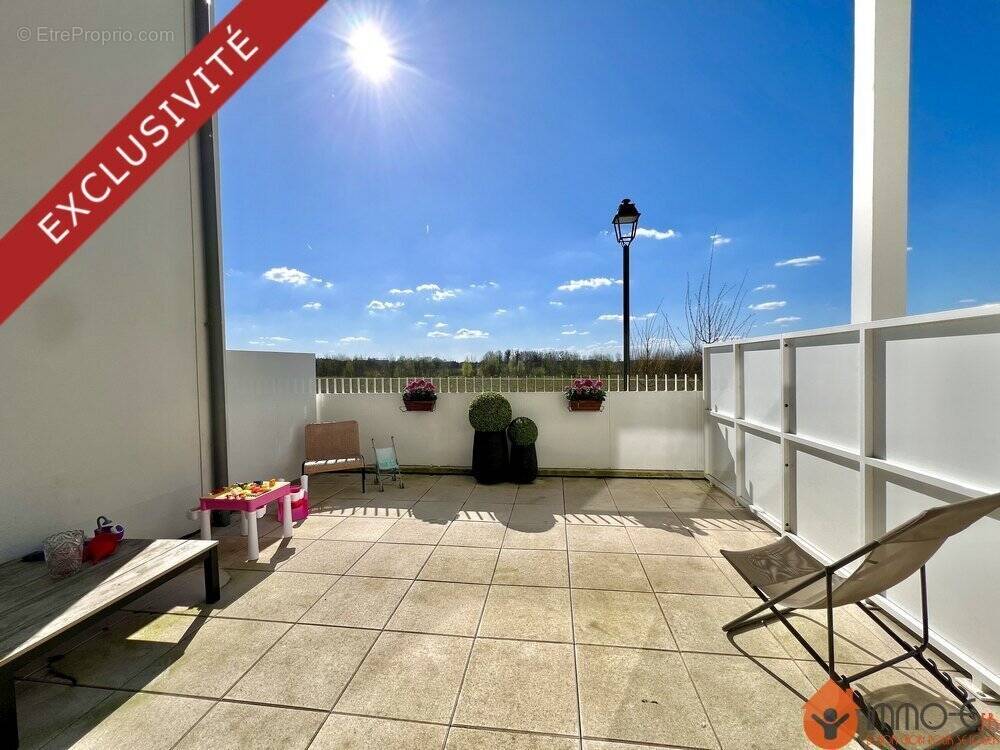 Appartement à MAGNY-LE-HONGRE