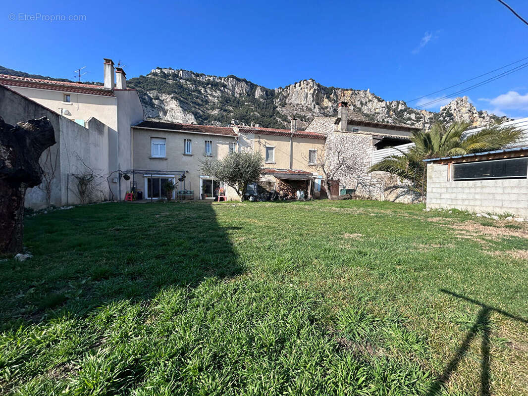 Maison à GUILHERAND-GRANGES