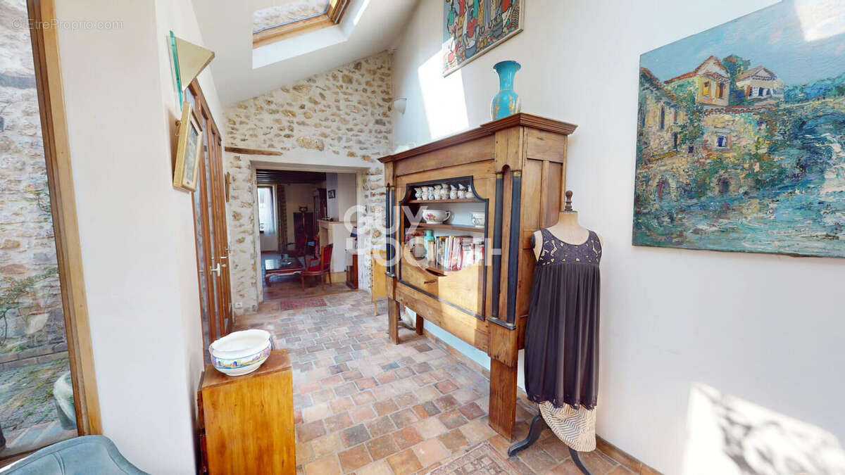 Maison à BRIIS-SOUS-FORGES
