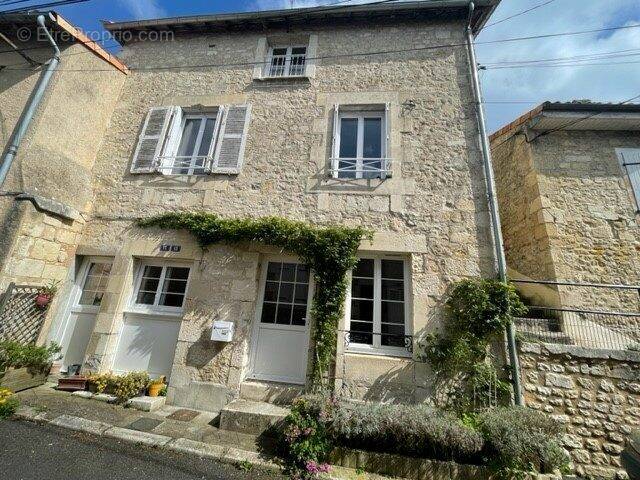 Maison à CHAUVIGNY
