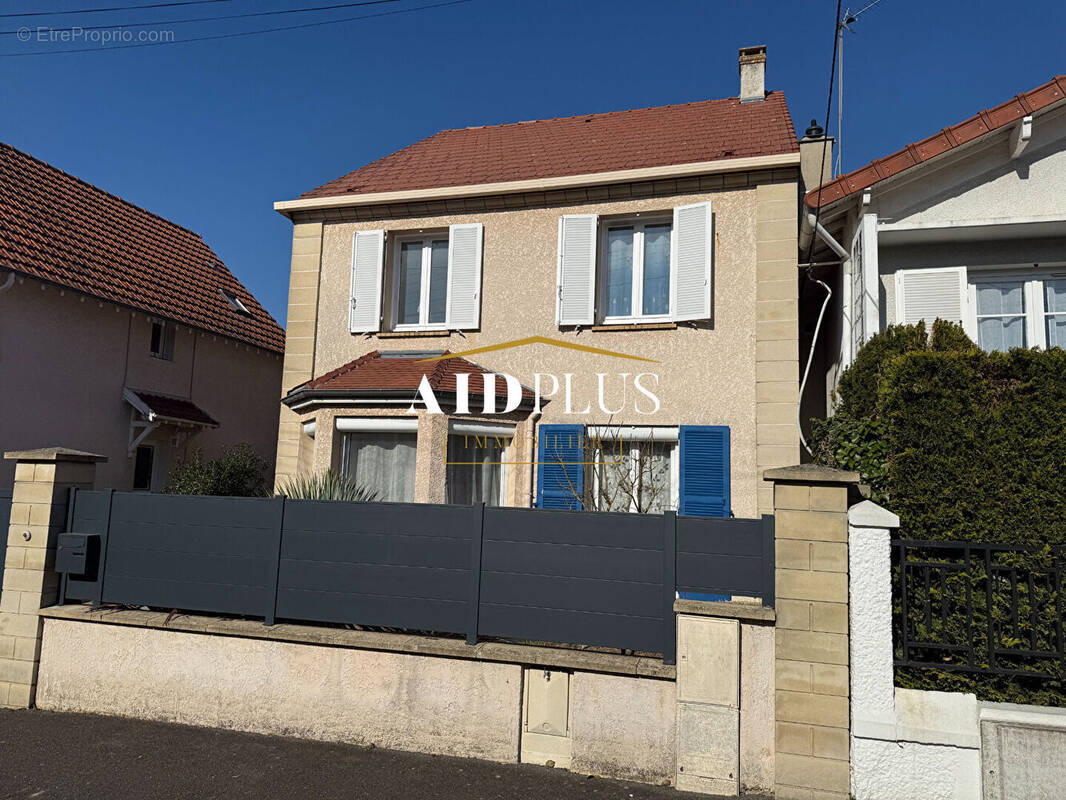 Maison à SAINT-PRIX
