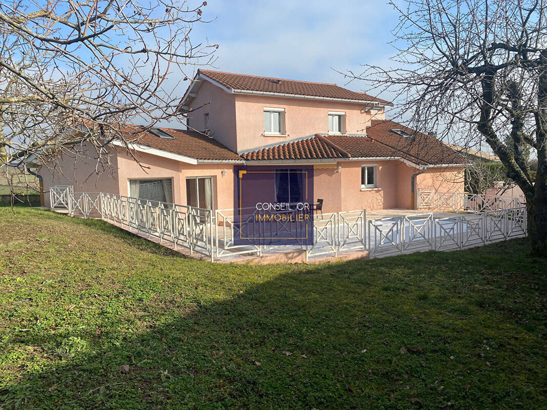 Maison à THURINS