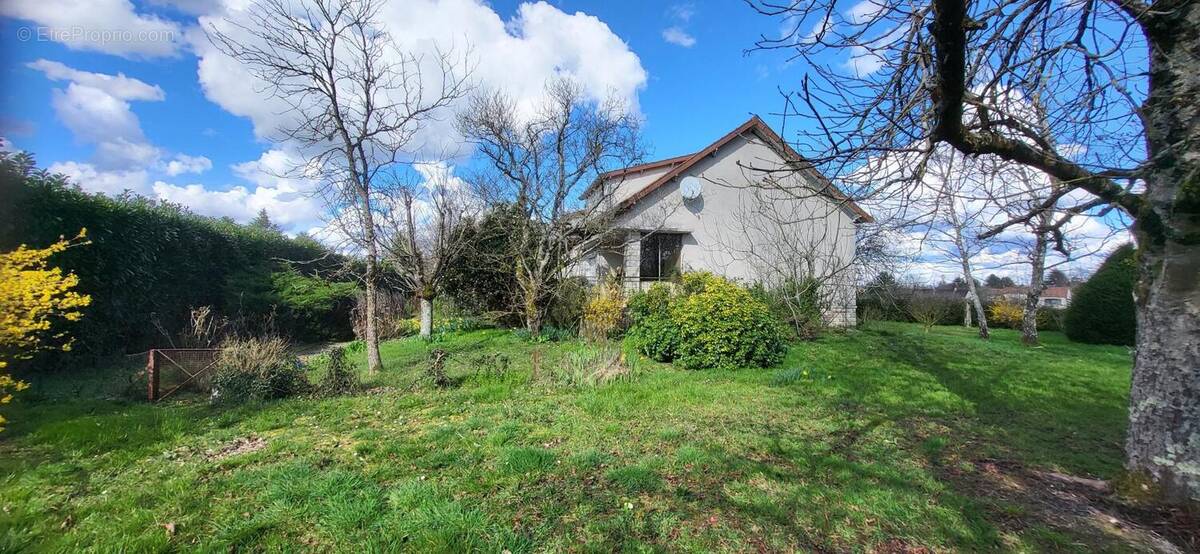 Photo 1 - Maison à CHATELLERAULT