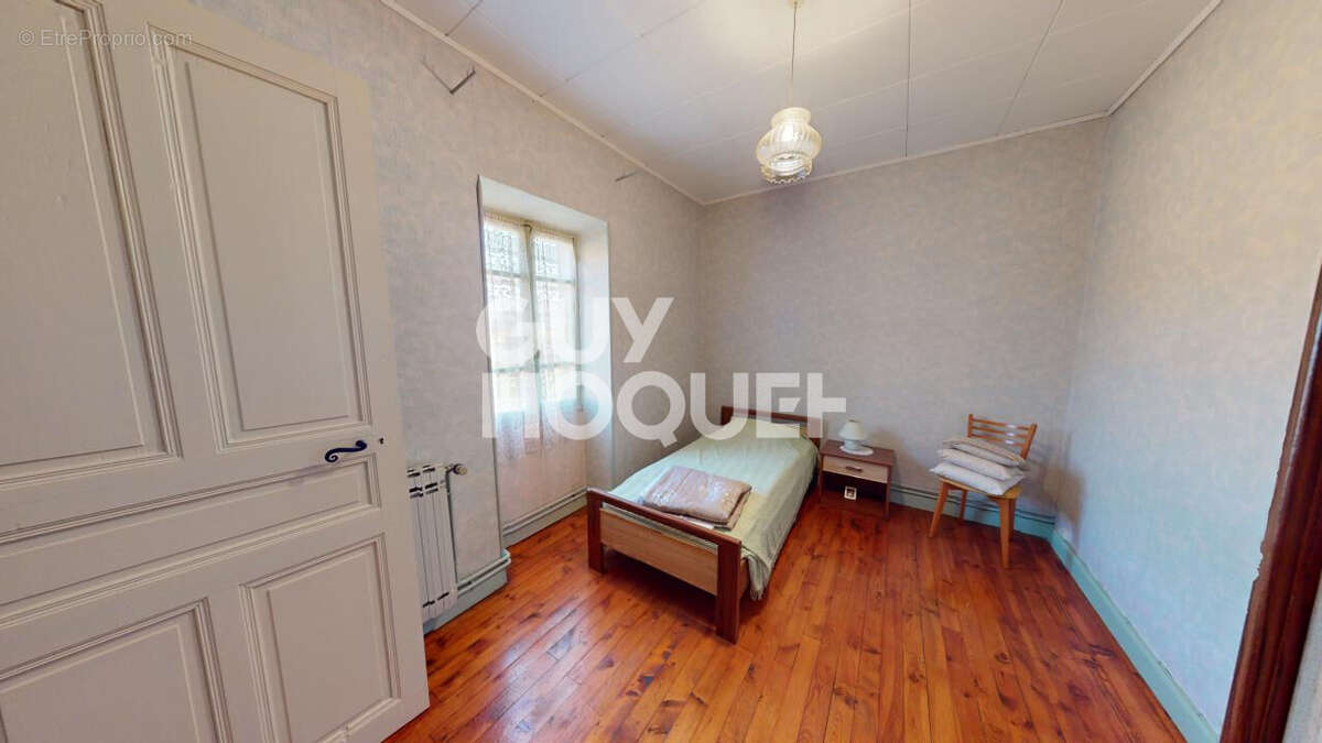 Maison à UPIE