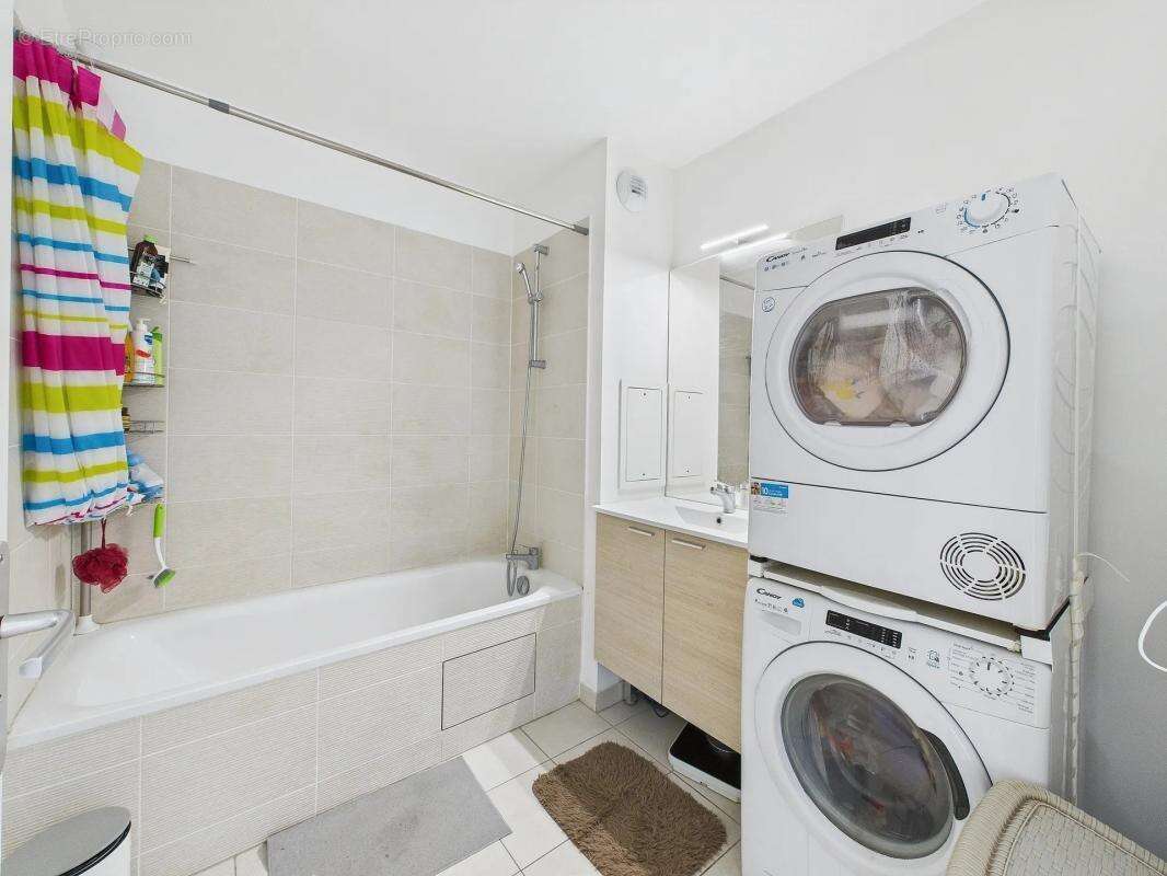 Appartement à LE BLANC-MESNIL