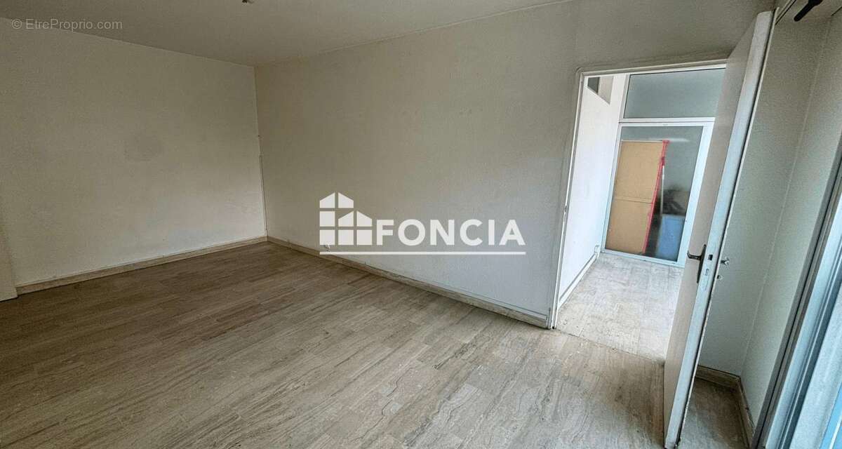 Appartement à VALLAURIS