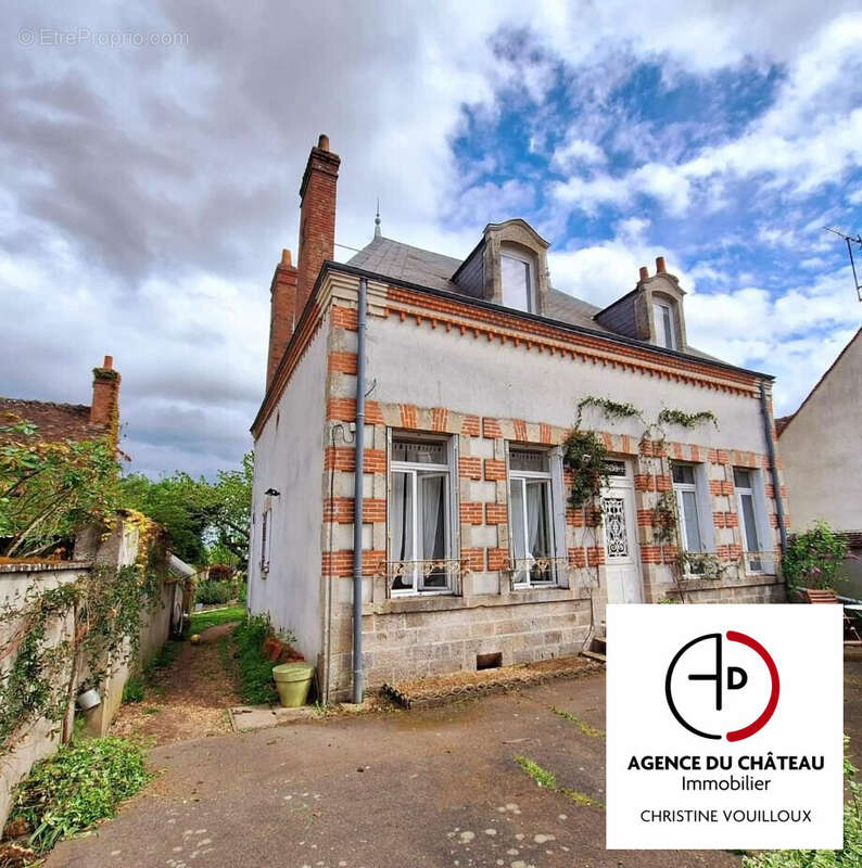 Maison à SAINT-BENOIT-SUR-LOIRE