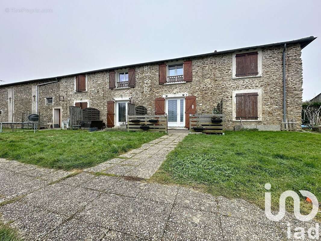 Photo 1 - Appartement à ORPHIN