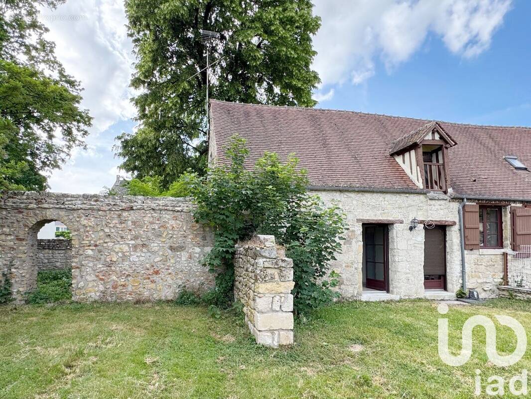 Photo 1 - Maison à COMPIEGNE