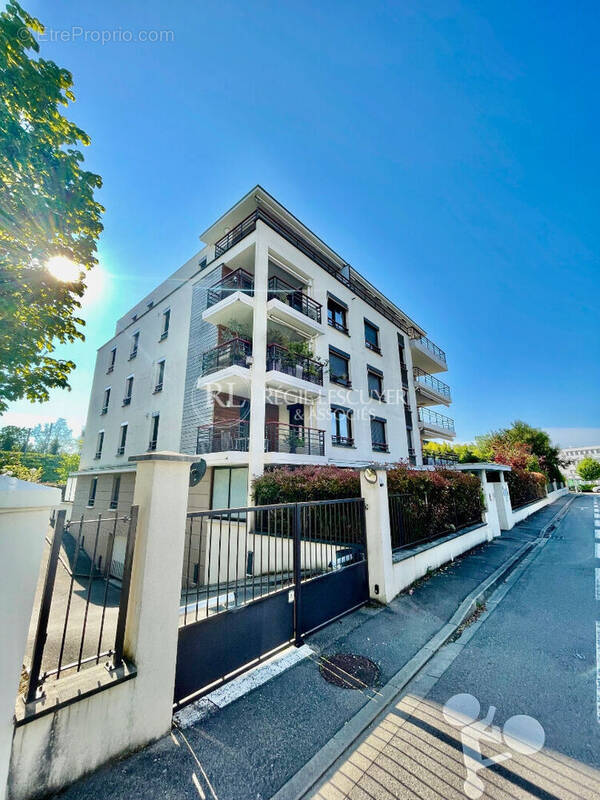 Appartement à TASSIN-LA-DEMI-LUNE