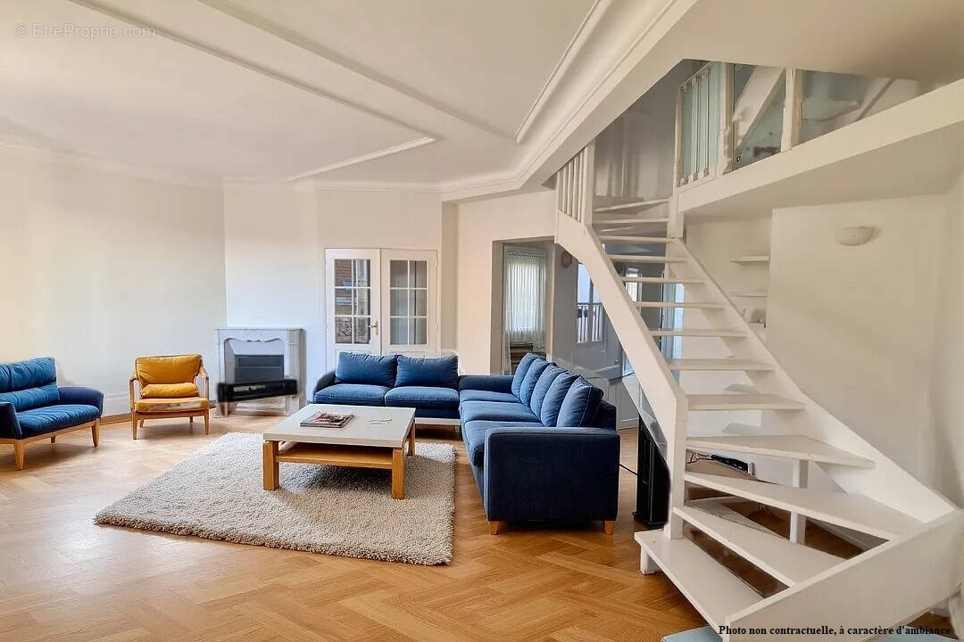 Appartement à VERSAILLES