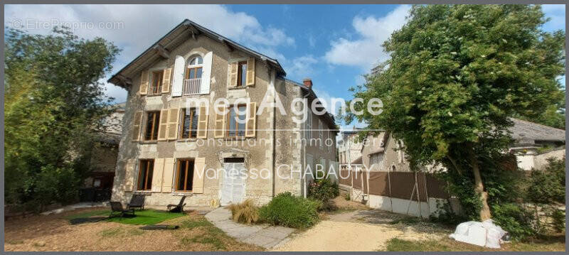 Maison à MIREBEAU