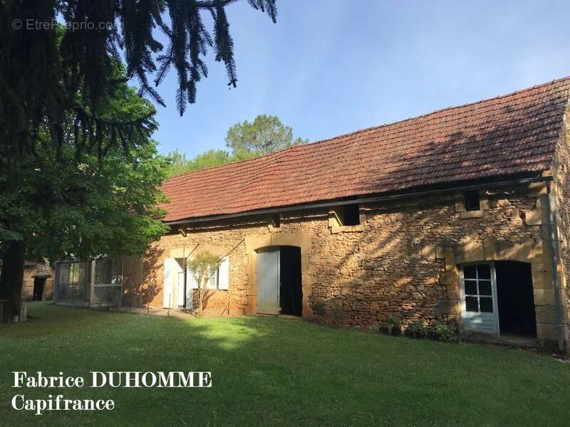 Maison à MEYRALS