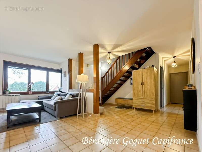 Maison à LA CHAPELLE-SAINT-AUBIN