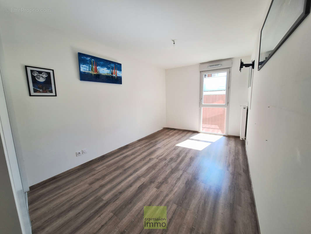 Appartement à SAINT-LAURENT-DE-MURE