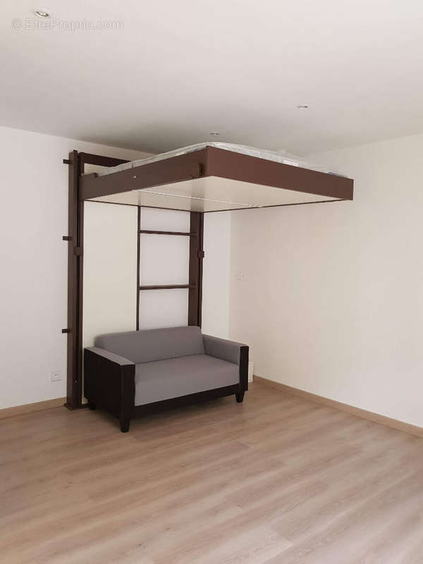 Appartement à CHATEAUNEUF-EN-THYMERAIS