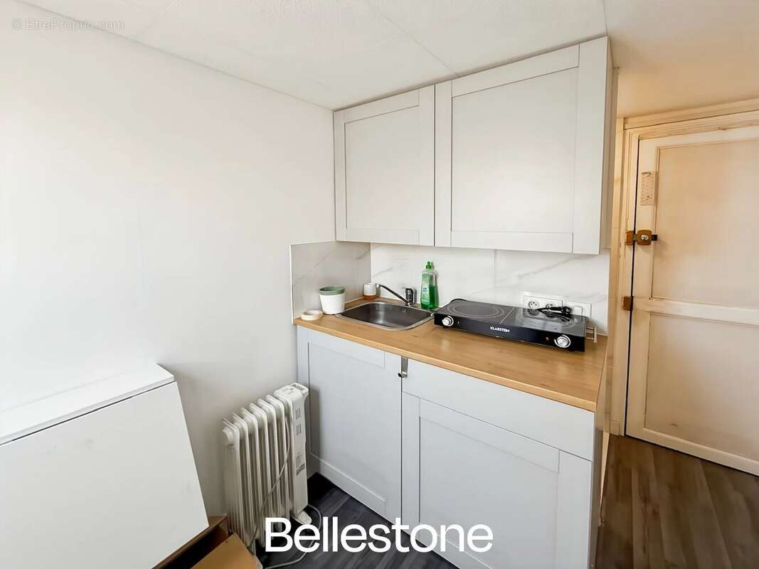 Appartement à PARIS-8E
