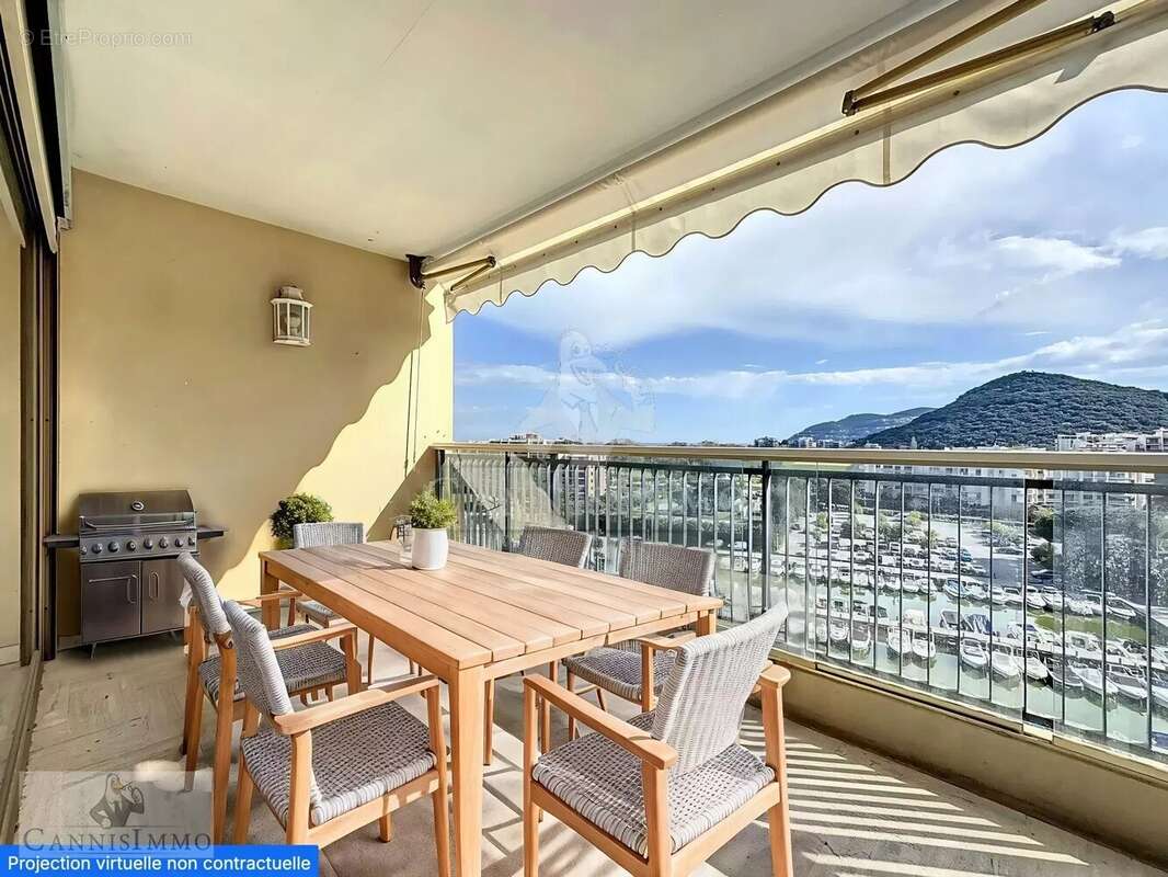 Appartement à MANDELIEU-LA-NAPOULE