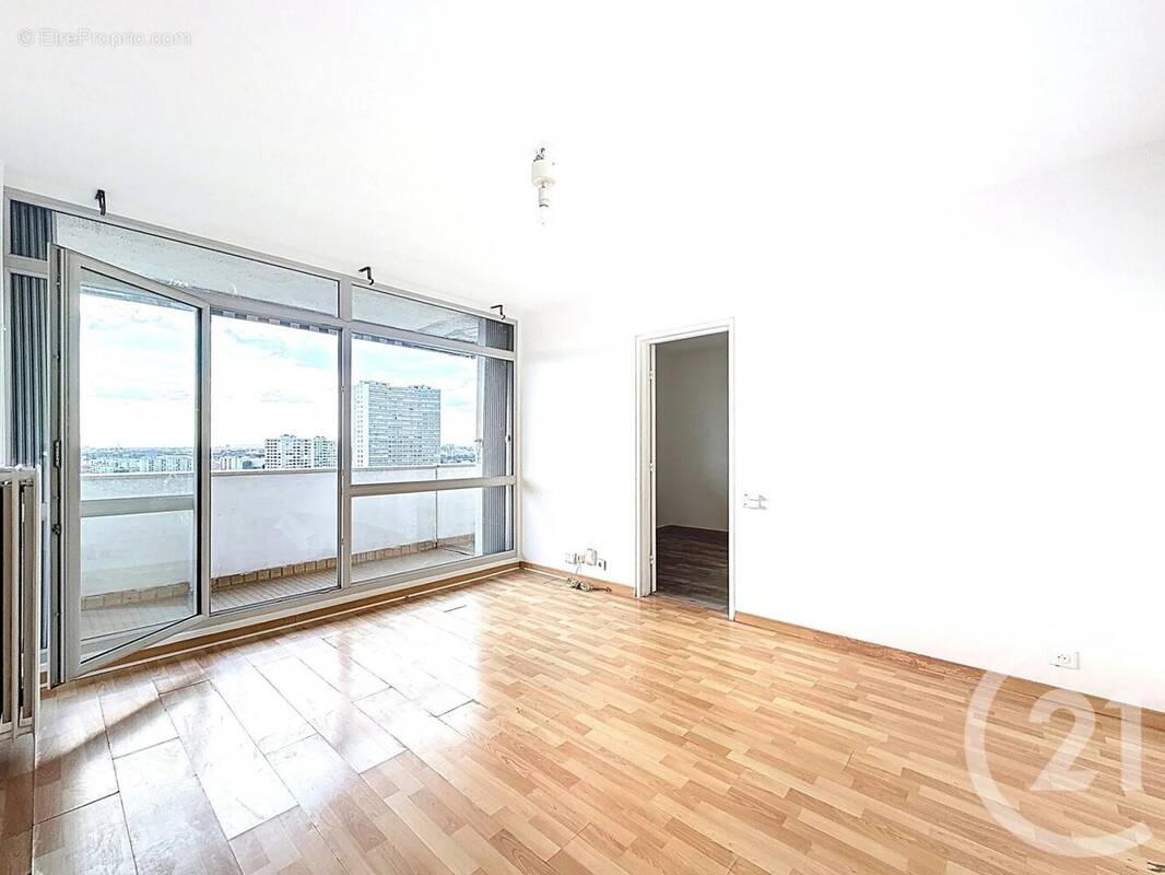 Appartement à COLOMBES