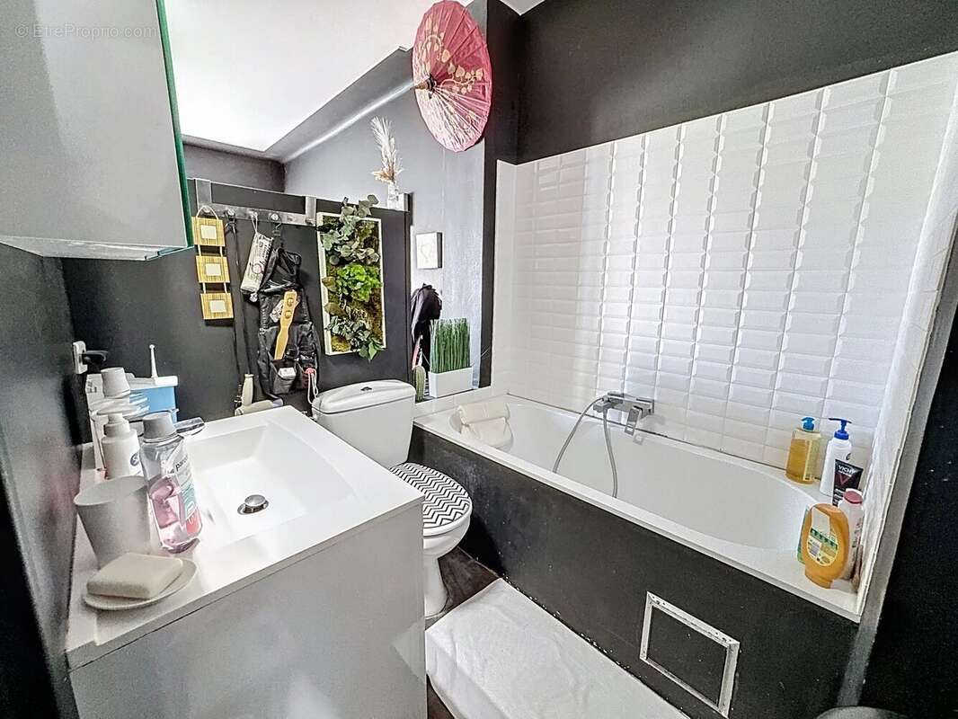 Appartement à LE CANNET