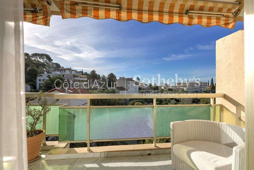 Appartement à LE CANNET