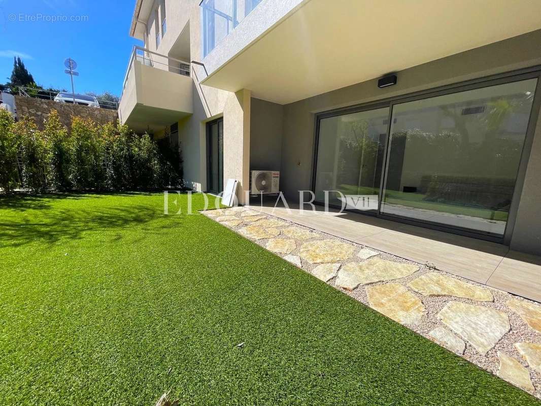 Appartement à ROQUEBRUNE-CAP-MARTIN