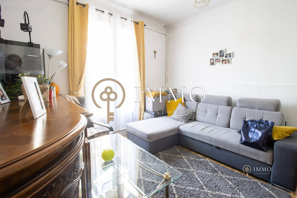Appartement à BOURG-LA-REINE