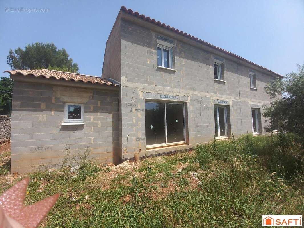 Photo 4 - Maison à SEILLONS-SOURCE-D&#039;ARGENS