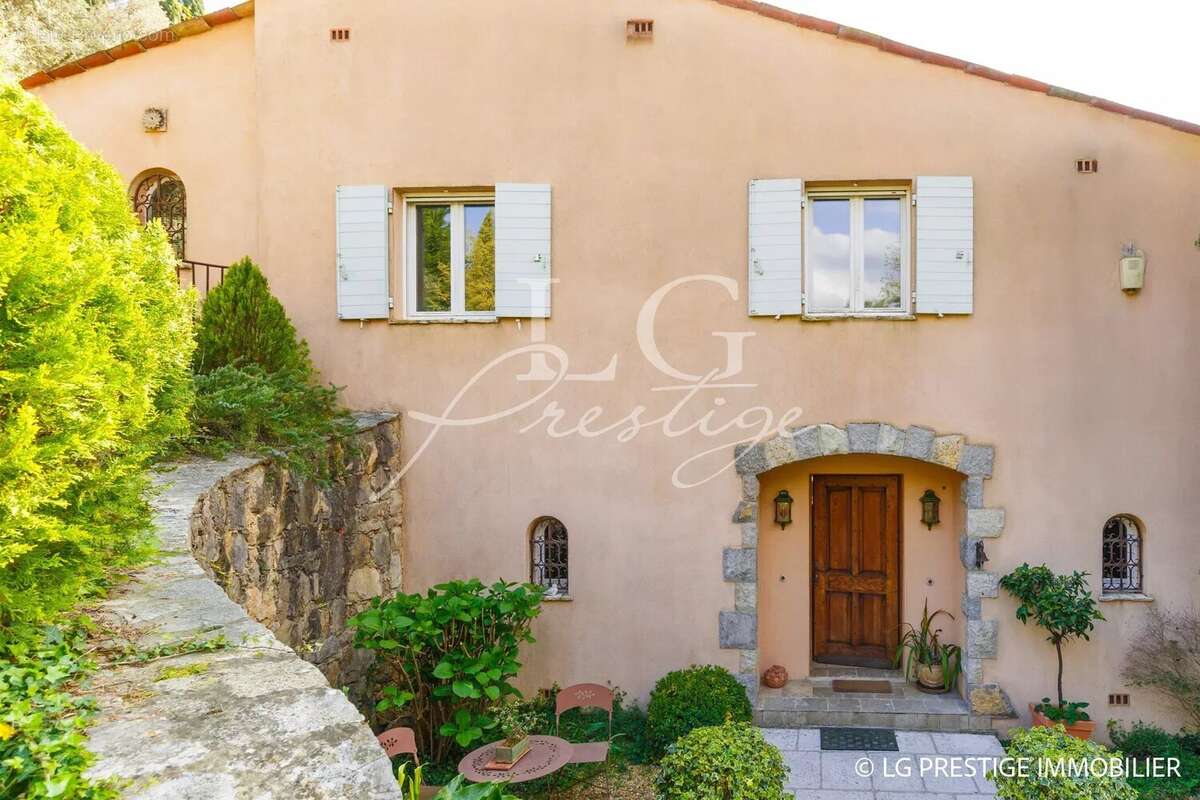 Maison à FAYENCE