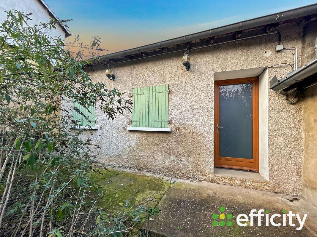 Appartement à ALBIGNY-SUR-SAONE