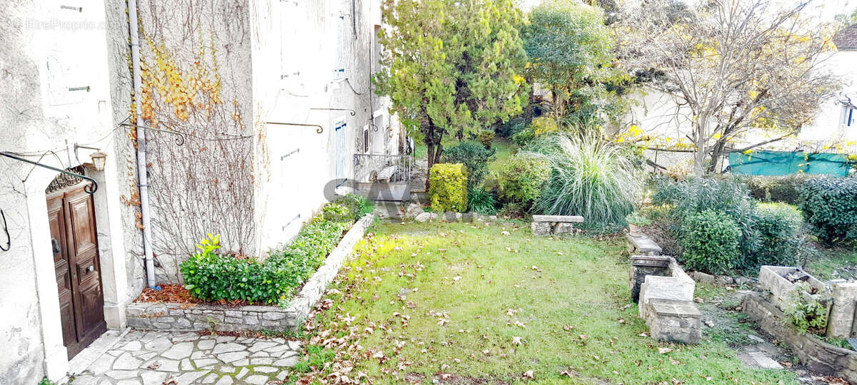 Maison à MONOBLET