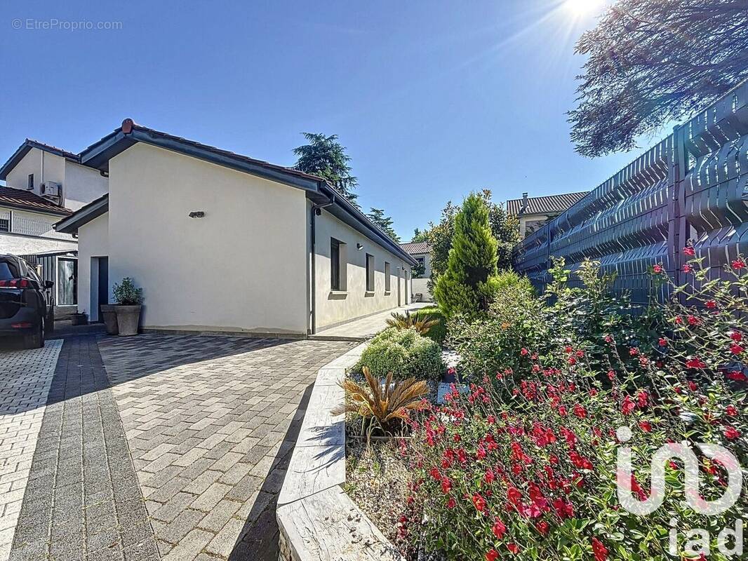 Photo 1 - Maison à CHARLY