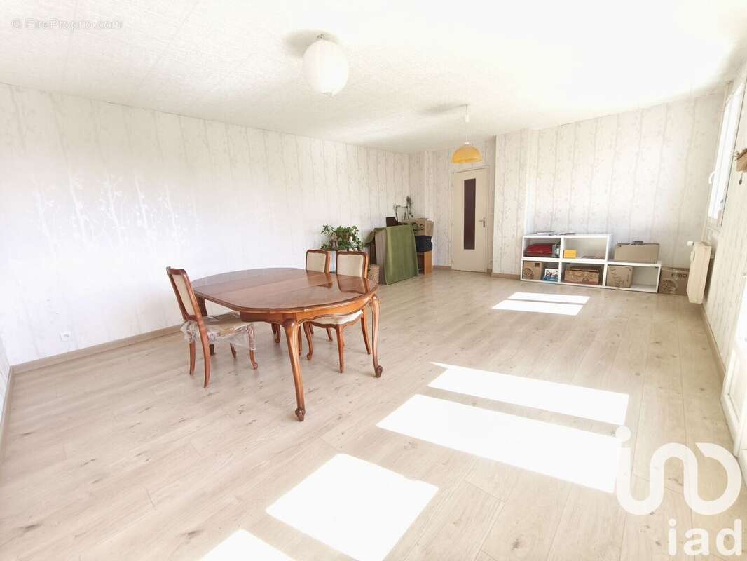 Photo 2 - Appartement à LAVAL