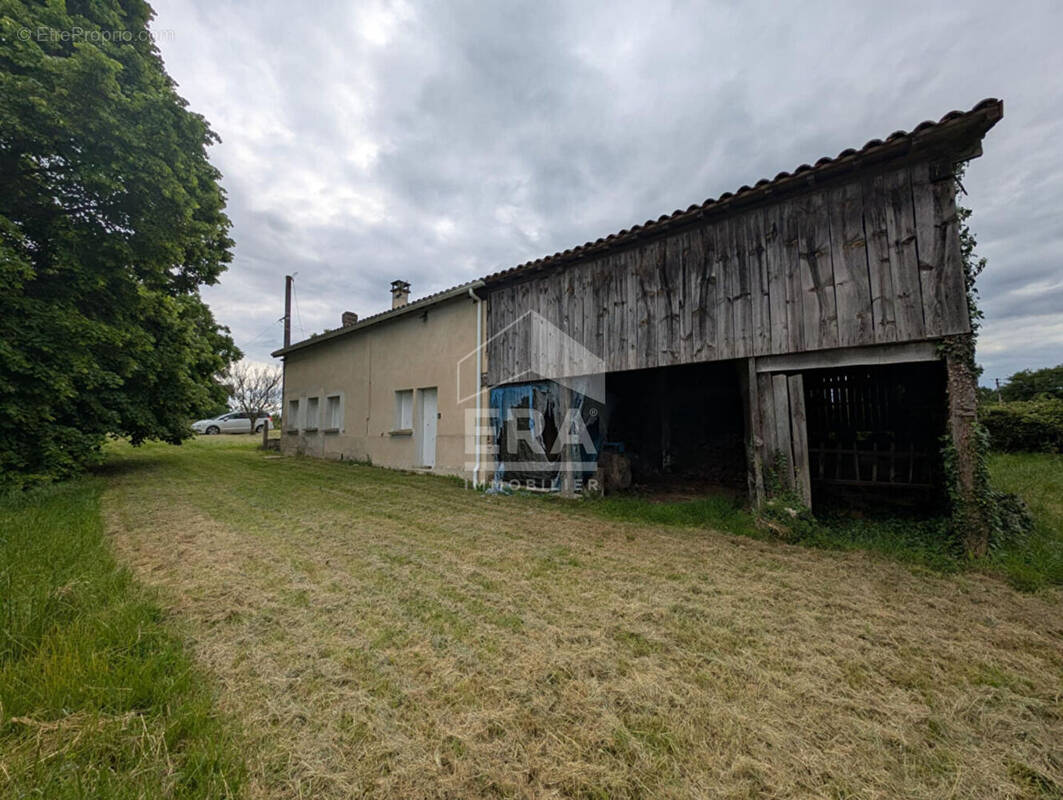 Maison à MONTPON-MENESTEROL