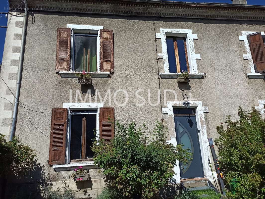 Maison à LA MORTE
