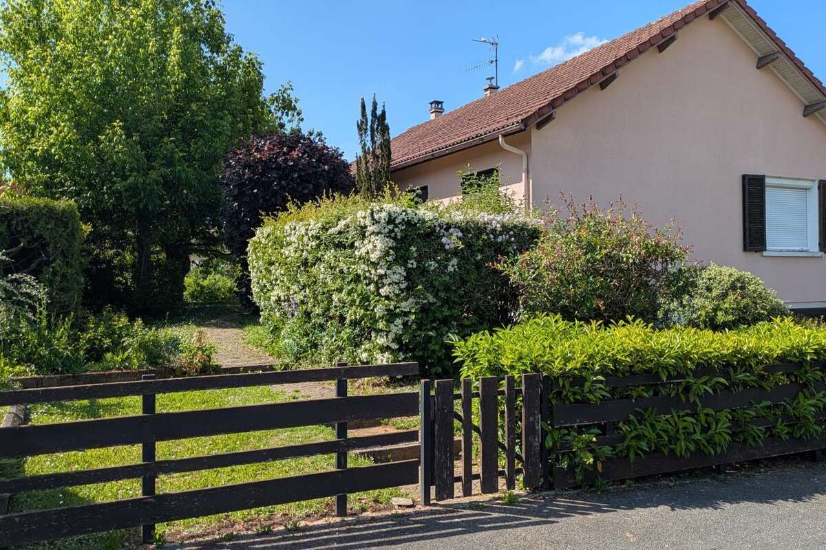 Maison à QUETIGNY