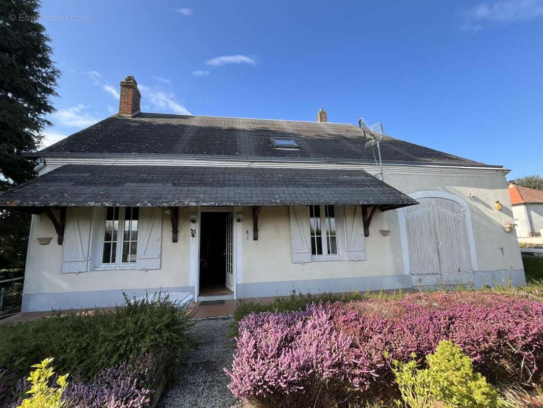 Maison à VIBRAYE