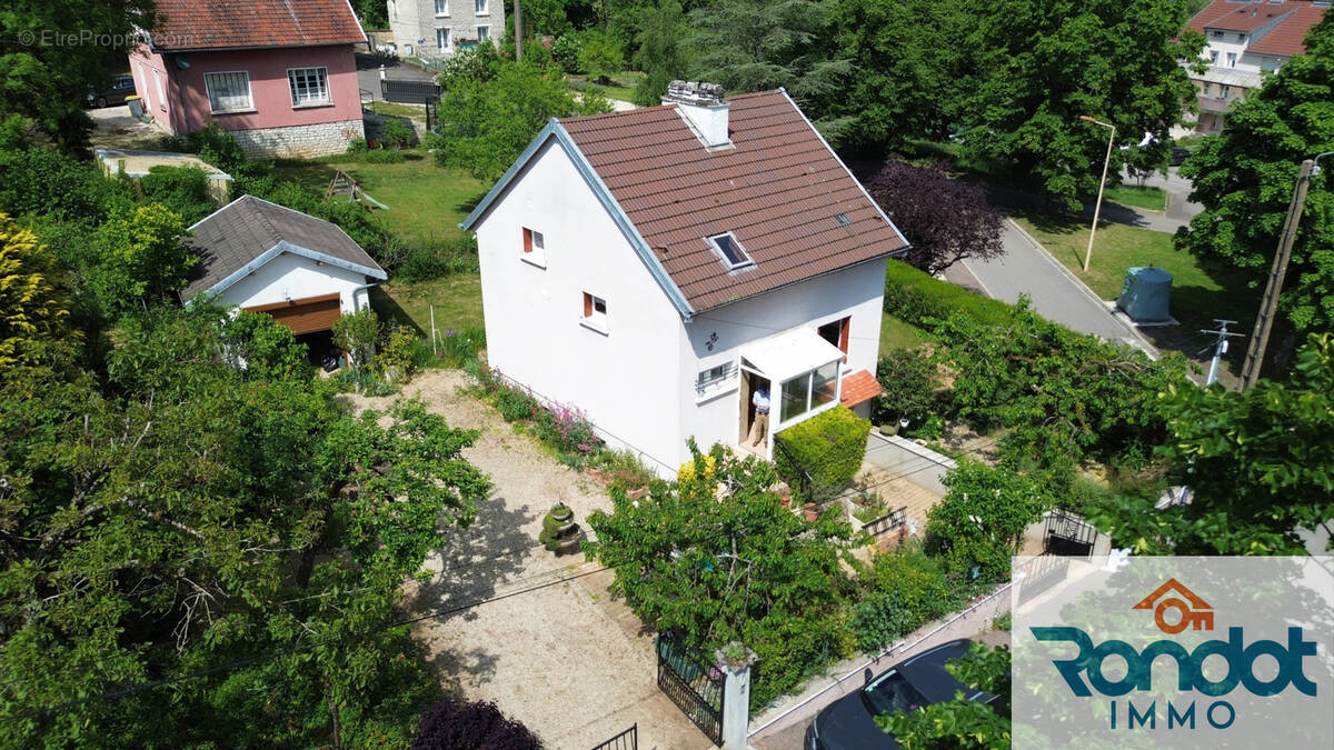 Maison à SELONGEY