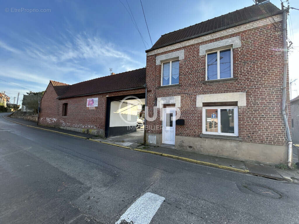 Maison à LABEUVRIERE