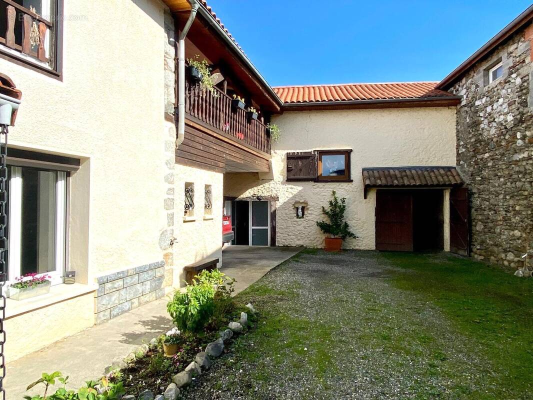 Photo 1 - Maison à GOURDAN-POLIGNAN