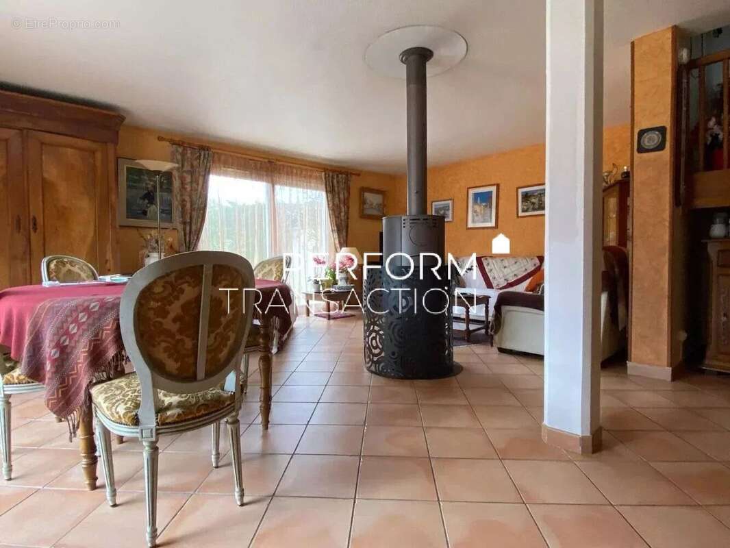 Maison à FONTANIL-CORNILLON
