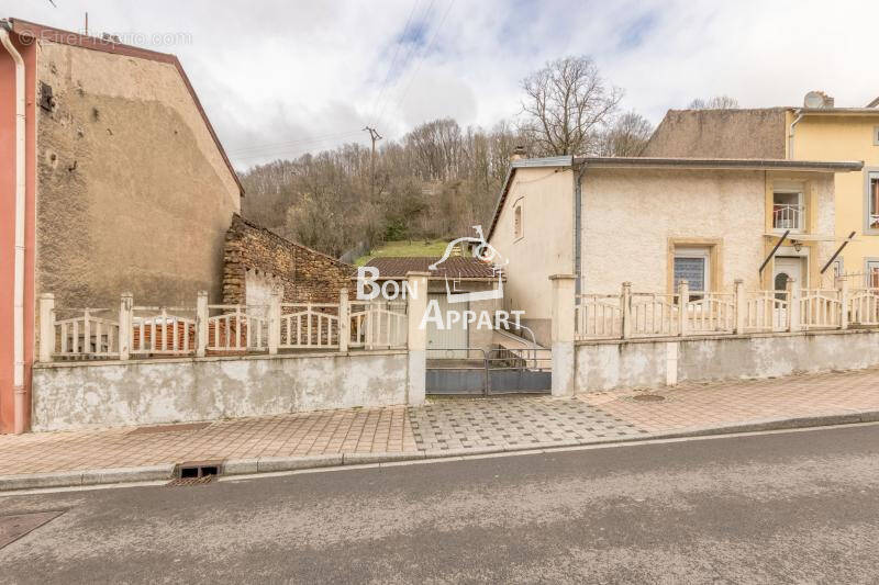 Maison à MOUTIERS