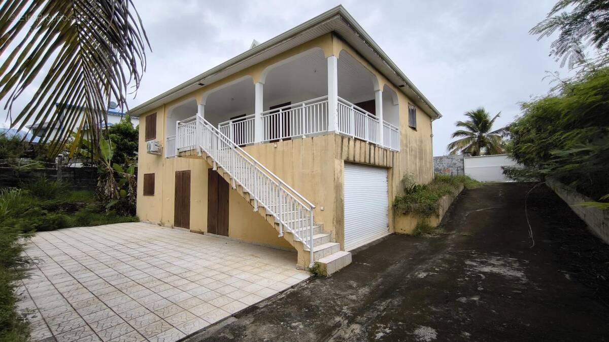 Maison à LE MOULE