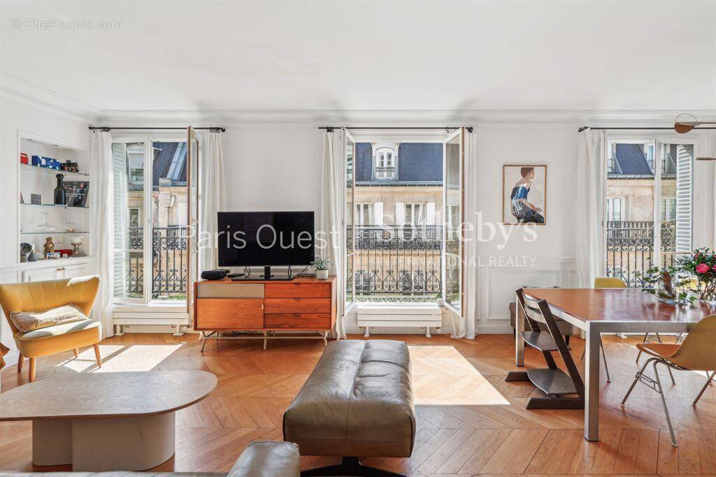 Appartement à PARIS-6E