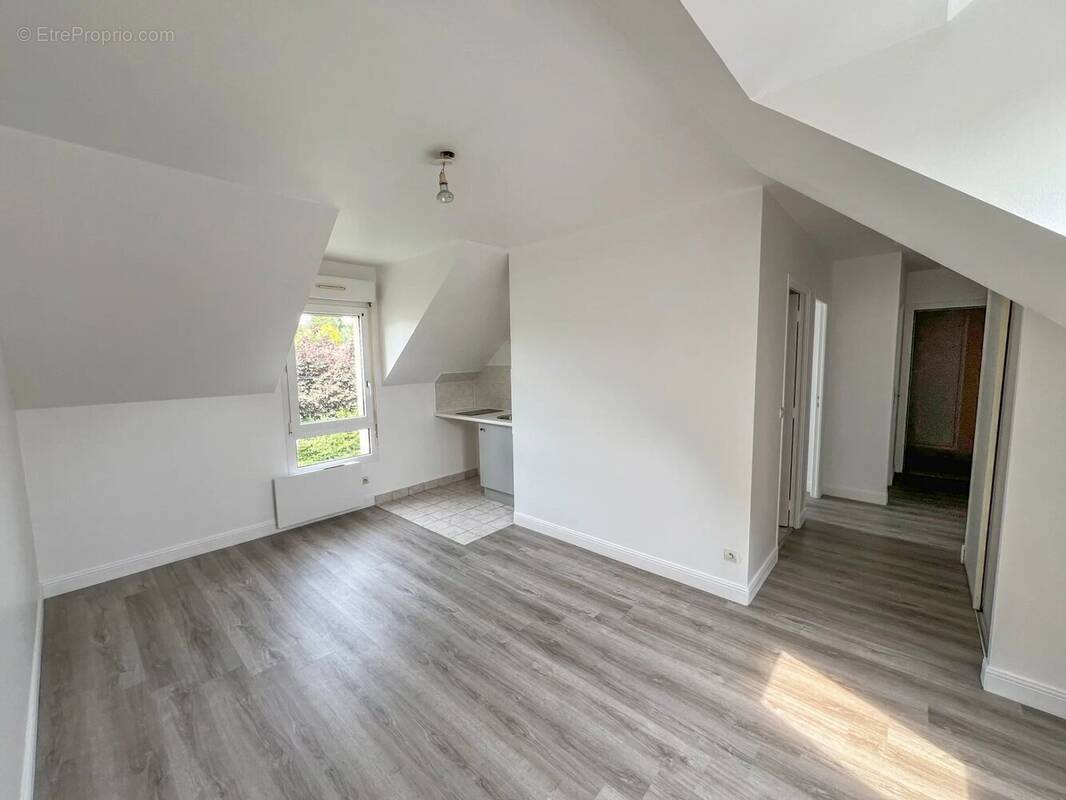 Appartement à SAINT-REMY-LES-CHEVREUSE