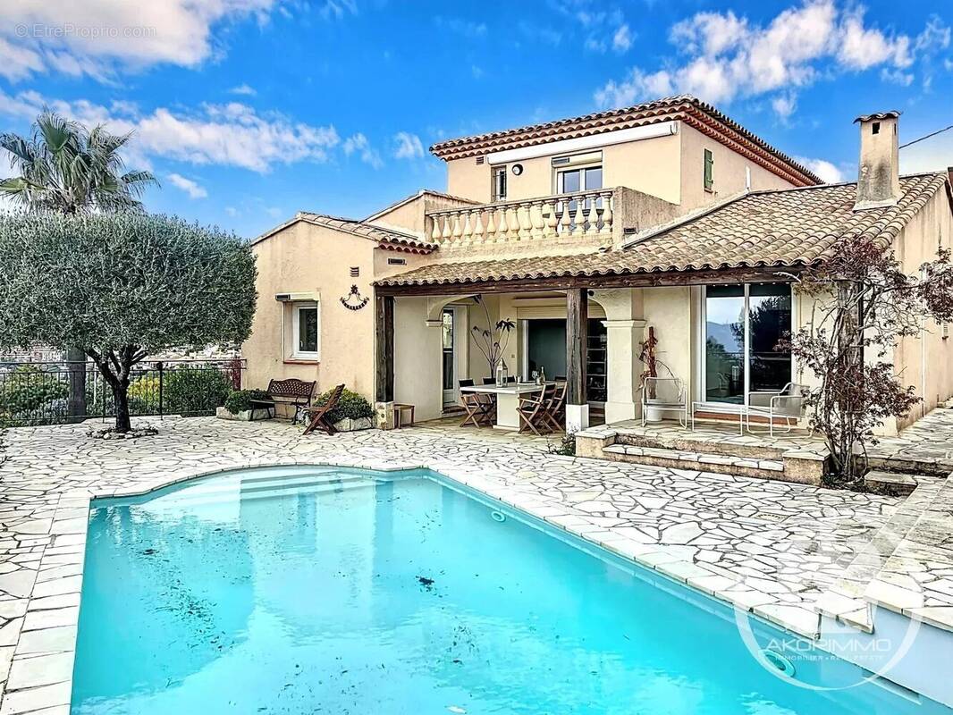Maison à LA TURBIE