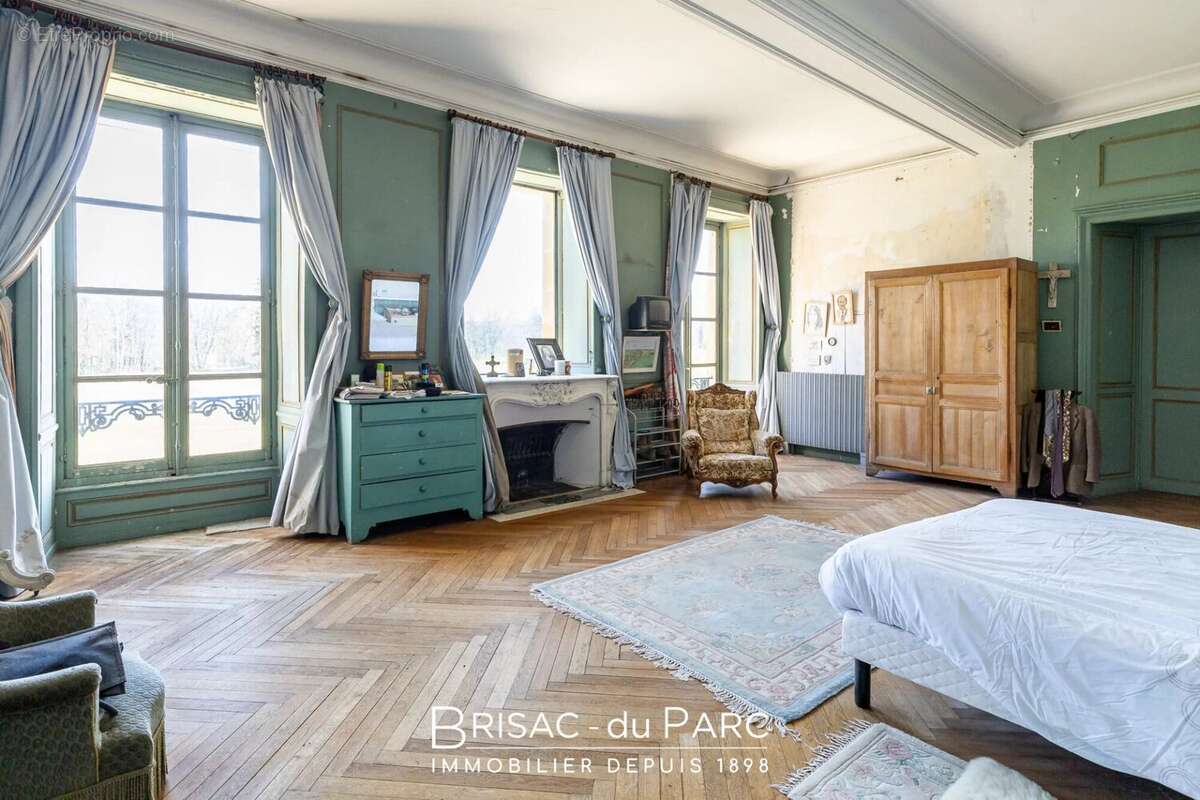 Maison à ROUVRES-SUR-AUBE
