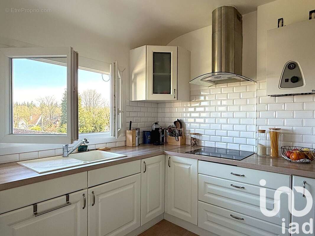 Photo 4 - Appartement à LA QUEUE-LES-YVELINES