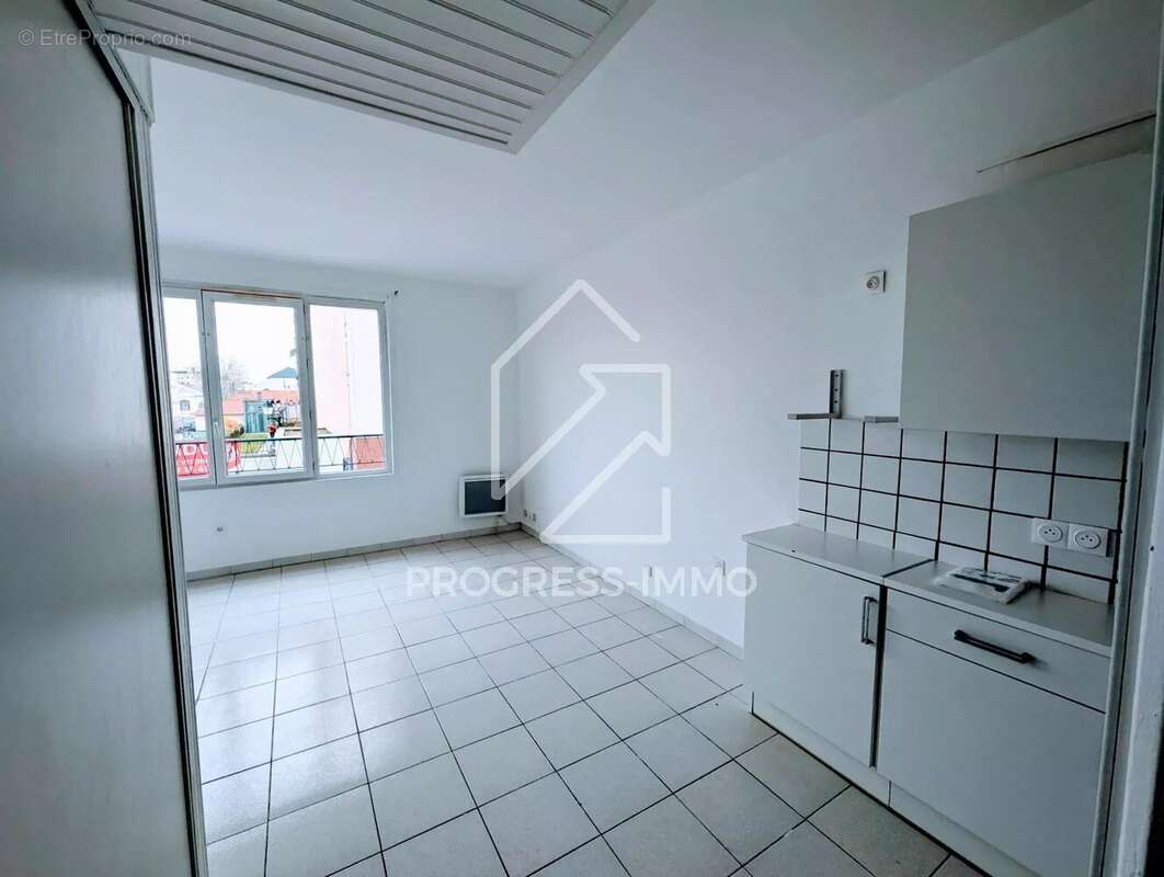 Appartement à SAINT-MAUR-DES-FOSSES